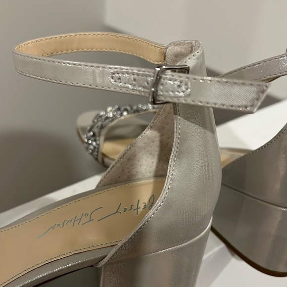 BETSEY JOHNSON ~ evening sandals ~ size 9.5 - Picture 10 of 16